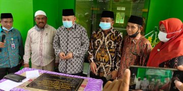 Peresmian Gedung Balai Nikah dan Manasik Haji KUA Bacan Selatan di Desa Tuwokona, Halmahera Selatan. (Foto Isto)