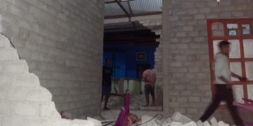 Rumah Warga yang rusak akibat gempa