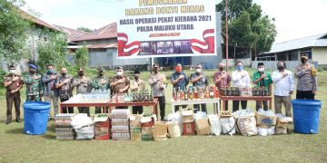 Pemusnahan barang bukti Miras dan narkoba yang di pimpin langsung Kapolda Malut Irjen Pol Risyapudin Nursin