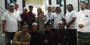 Pengurus DPP 3M bersama Jamaah Masjid