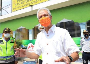 Ganjar Pranowo saat kunker di Pati (Foto: Arif Syaefudin/detikcom)