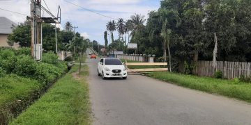 Akses jalan AYW Tomori yang dipalang Abdullah