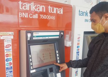 Fitur Tarik Tunai Tanpa Kartu di ATM BNI (Foto: Jaretnews)