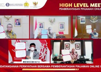 Penandatanganan pernyataan bersama pemberantasan pinjaman online ilegal (Foto : Istimewa)