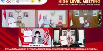 Penandatanganan pernyataan bersama pemberantasan pinjaman online ilegal (Foto : Istimewa)