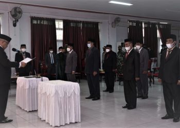 Pelantikan oleh Wali Kota Tikep, Capt. Ali Ibrahim (Foto : Istimewa)