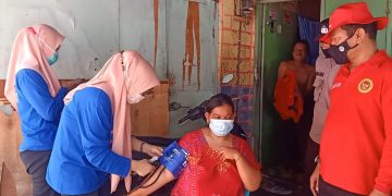 Kabinda Malut Melihat Langsung Pelaksanaan Vaksinasi(Foto:Alfahd)