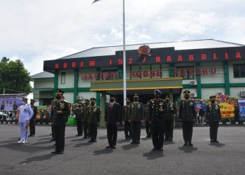 Korem 152 Baabullah memperingati Hari Ulang Tahun TNI ke-76 (Foto : Alfahd)