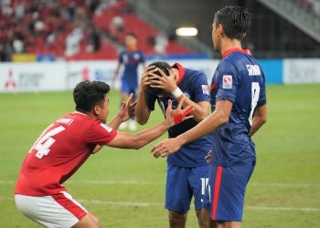 Aksi Asnawi Mangkualam kepada Faris Ramli yang gagal Eksekusi Pinalti (Foto : Ist)