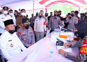 Kapolri Jenderal Listyo Sigit Prabowo Meninjau Akselerasi Percepatan Vaksinasi Di Maluku Utara