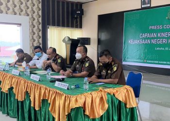 Konfrensi Pers Oleh Kejaksaan Negeri Halsel