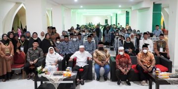 Gubernur Abd Gani Kasuba bersama Jamaah Umrah (Dok Adpim_