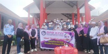 DPD KPPI Malut saat Kunjungi Rutan Anak dan Berbagi Takjil