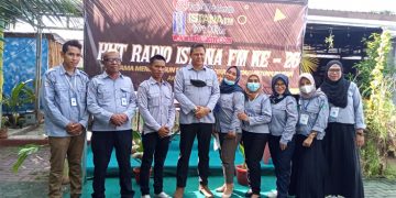 Inrico Boby Patipiluhu, bersama Keluarga Besar Radio Istana Ternate
