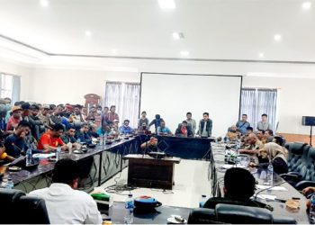 Suasana Hearing Bersama DPRD Halsel