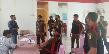 Jaksa geledah kantor Desa Marabose