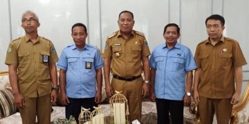 Bupati Usman Sidik didampingi petingi RRI Ternate