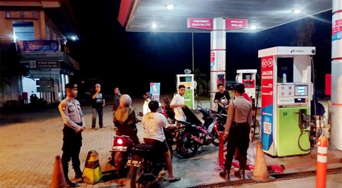 Aparat Kepolisian Jaga keatat SPBU Labuha