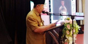Gubernur AGK Membuka Sarasehan Organisasi Perempuan Malut