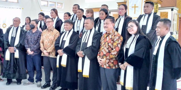 Jemaat Gereja El Roi Desa Tomori