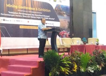 Kepala Dinas ESDM Maluku Utara, Sariyanto Andili Saat Membuka Kegiatan PERHAPI Malut