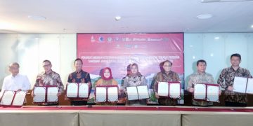 Penandatangan MoU PT. TBP bersama sejumlah pihak terkait Program Rehabilitasi Mangrove di Bali