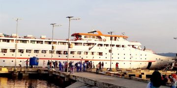 Aktivitas Kapal di Pelabuhan Kupal Halsel