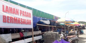 Pasar Labuha yang dipalang,jpg