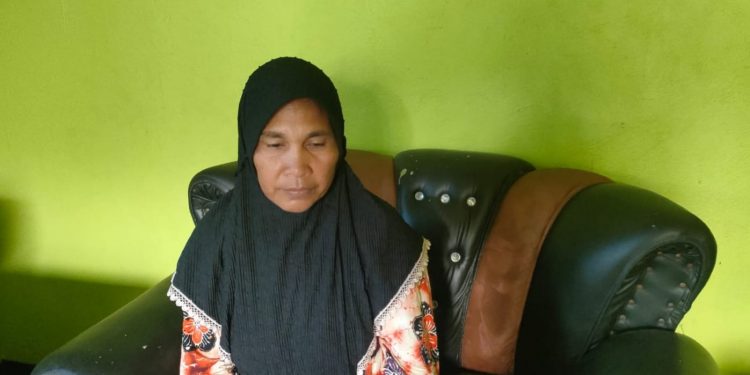 Sania Taib IRT korban penganiayaan Kades Palamea