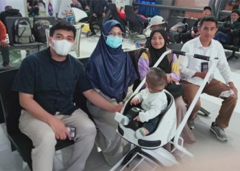 Empat warga Malut korban konflik di Sudan saat tiba di Bandara Babullah Ternate