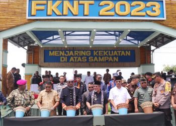 Pemukulan Tifa Pertanda Dibukanya FKNT 2023