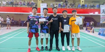 Pelatih Bulutangkis Taqdir Arif Bersama 4 Atlet Asal Halsel