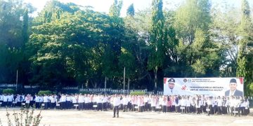 Suasana Apel Gabungan Di Halaman Kantor Bupati Halsel,jpg