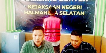 Tersangka, Mantan Kades Papaloang Resmi Ditahan Kejari Halsel