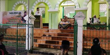 Bupati saat menghadiri acara Isra Mi'raj di Desa Busua