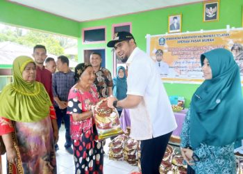 Pemberian Paket Sembako Okel Bupati Bassam Kasuba