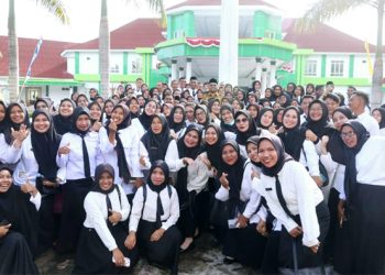 Bupati Bassam Kasuba bersama Tenaga PPPK
