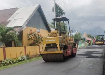 Salah Satu Proyek Jalan Raya Di Kecamatan Obi