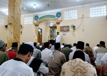 Bassam Kasuba Dihadapan Jamaah Masjid Alkausar Tomori