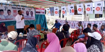 Bassam Kasuba Saat Berkampanye Di Desa Soligi Obi Selatan