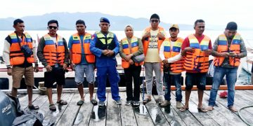 Wartawan Halsel Ikut Mencari Korban Rekan Seprofesi