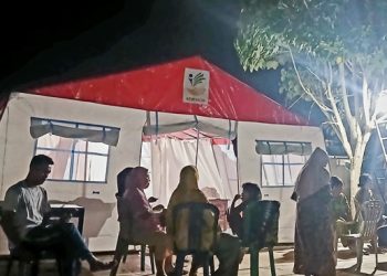 Aktivitas Korban Banjir Ditenda Pengungsian