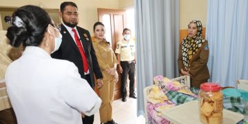 Gubernur Malut, Shely Laos Kunjungi RSUD Labuha Didampingi Bupati Bassam Kasuba