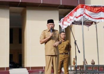 Wagub Maluku Utara, Sarbin Sehe Pimpin Apel Pagi Di Kantor Gubernur