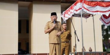 Wagub Maluku Utara, Sarbin Sehe Pimpin Apel Pagi Di Kantor Gubernur