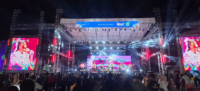 Malam Pesta Rakyat Jelang HUT Pemprov ke 26 Di Sofifi