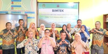 Bimtek Peningkatan Kompetensi Tenaga Administrasi SMA Negeri 3 Kota Ternate