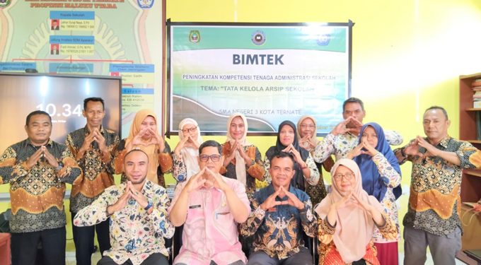 Bimtek Peningkatan Kompetensi Tenaga Administrasi SMA Negeri 3 Kota Ternate