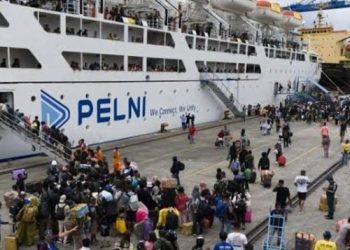 Aktivitas pelayaran Kapal Pelni di Pelabuhan Ahmad Yani Ternate