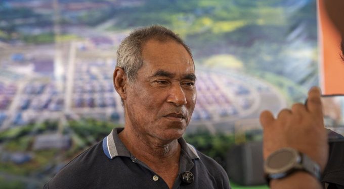 Saidi Joronga, Warga Desa Kawasi yang telah menempati Pemukiman Baru